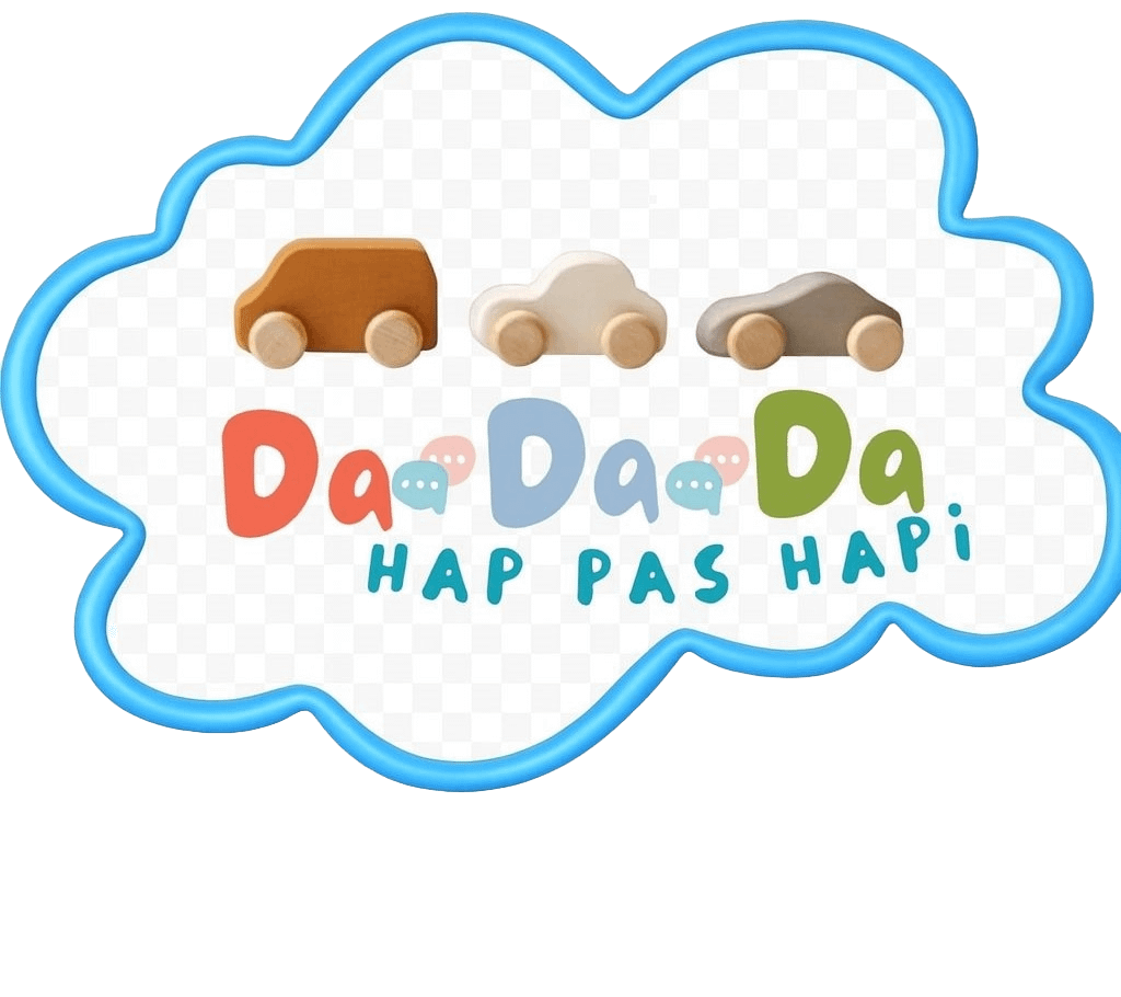 DadaToys.al – lodra edukative prej druri për fëmijë, logo me ngjyra pastel.